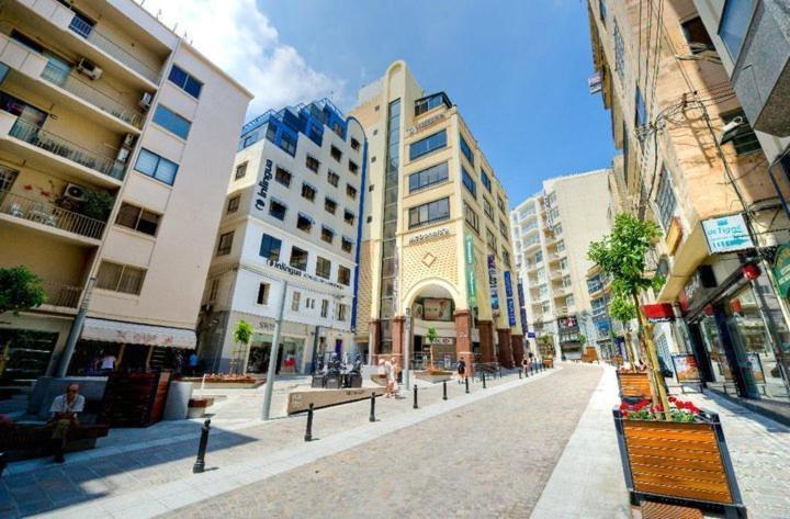 Apartamento Splendid Seaside Retreat On Spinola Bay San Julián Exterior foto