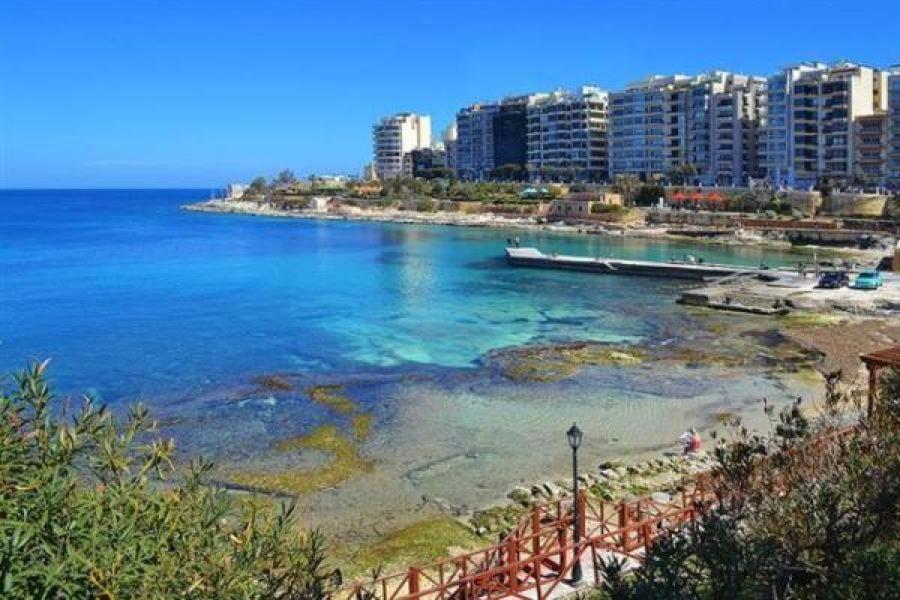 Apartamento Splendid Seaside Retreat On Spinola Bay San Julián Exterior foto