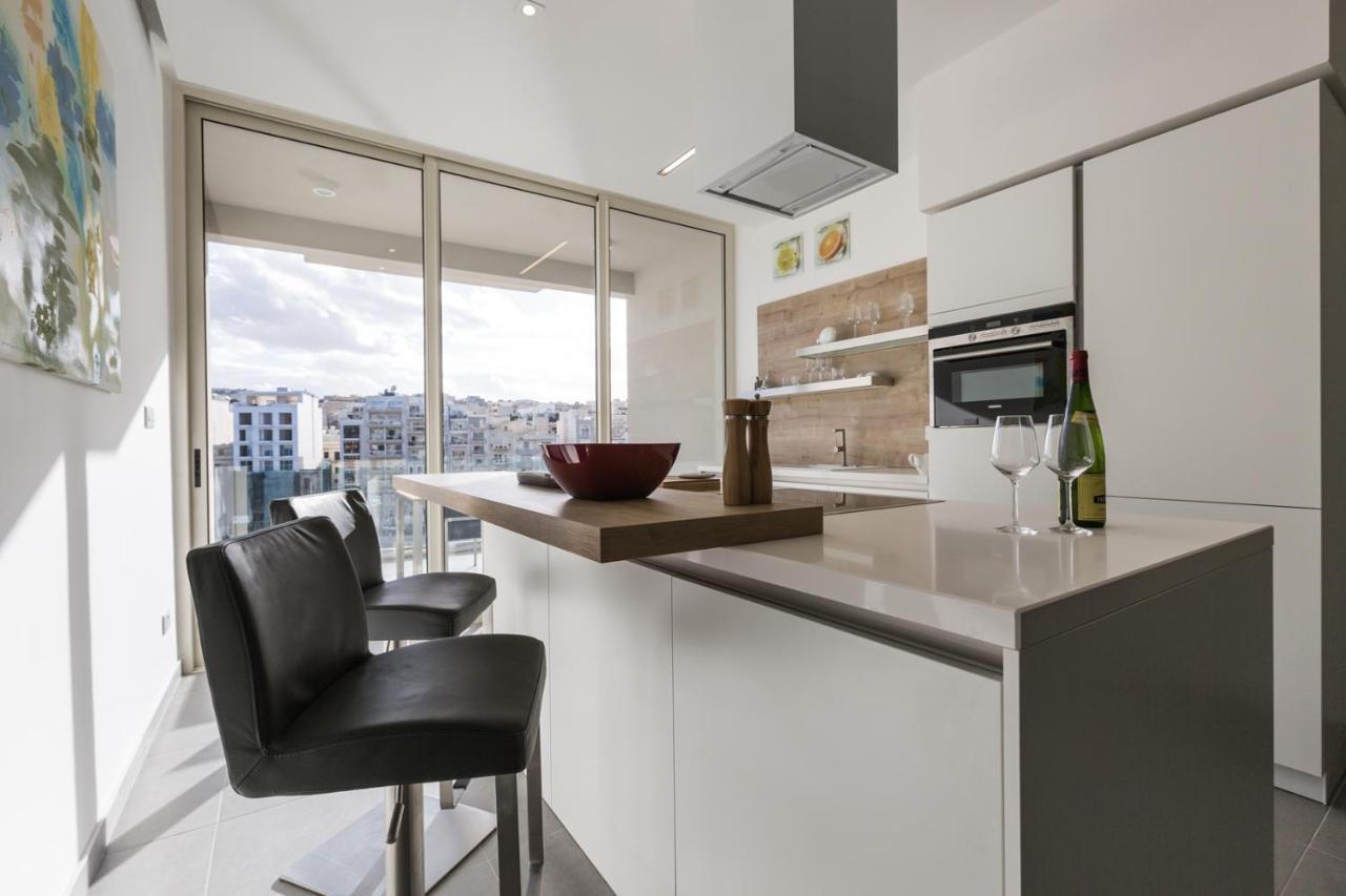 Apartamento Splendid Seaside Retreat On Spinola Bay San Julián Exterior foto